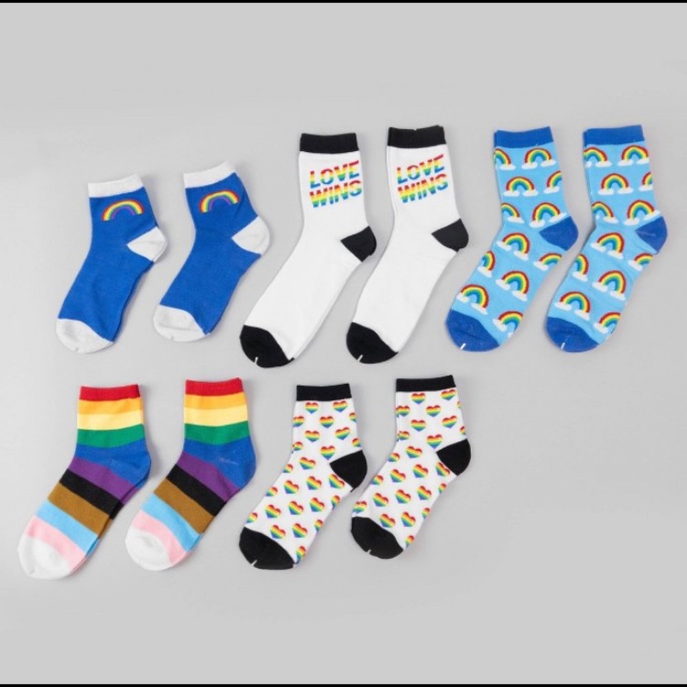 B1G1🌸 LGBTQ+ Pride Rainbow Crew Anklet Socks